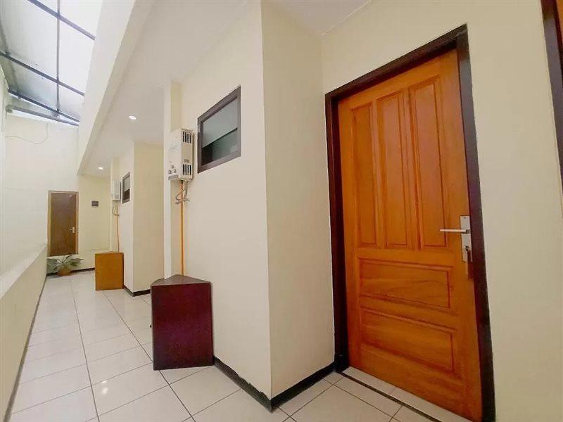 Hotel Palem 2 Syariah Malang Redpartner Екстериор снимка
