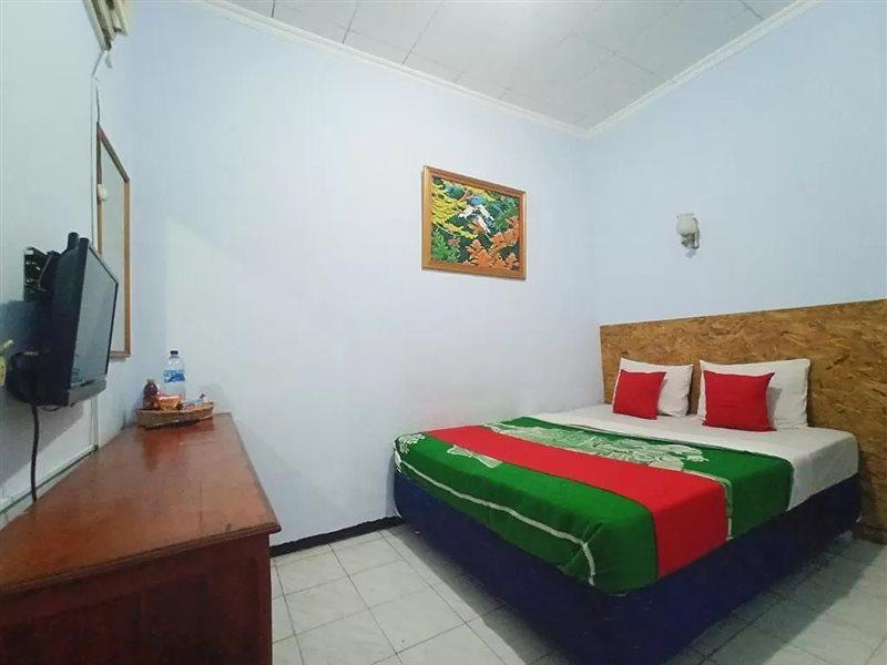 Hotel Palem 2 Syariah Malang Redpartner Екстериор снимка